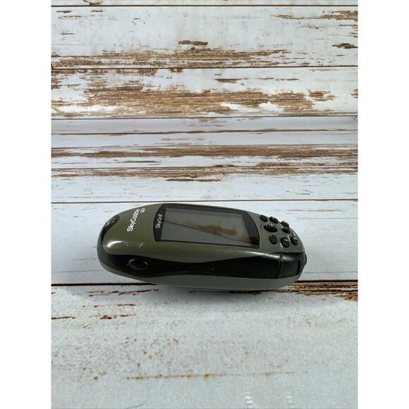 SkyCaddie SG4 GPS Golf Rangefinder - Picture 4 of 5